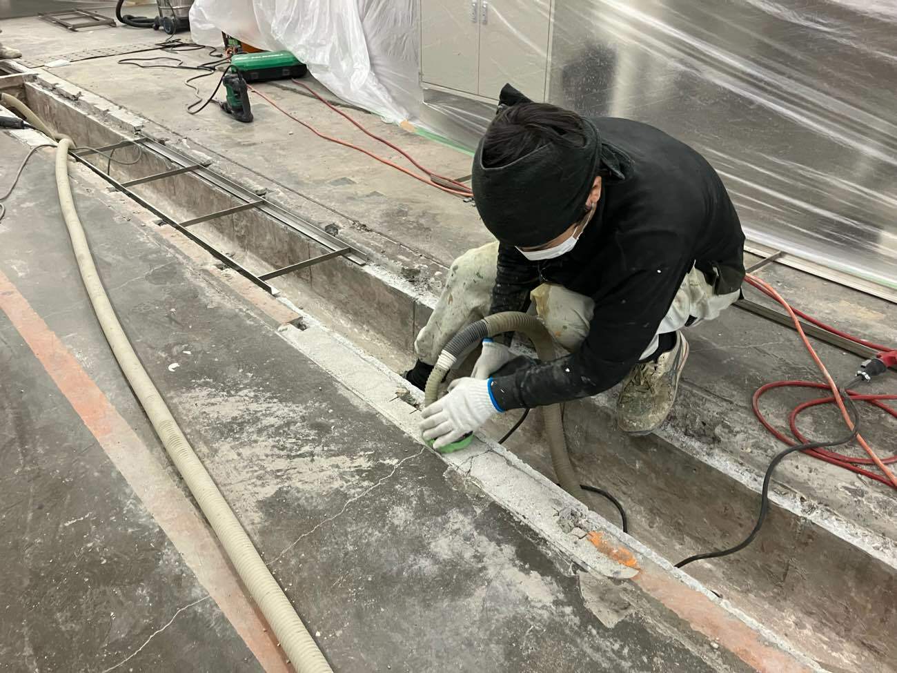 硝子加工工場（埼玉県上尾市）