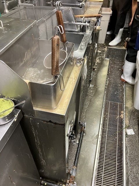 そば屋（東京都中央区）